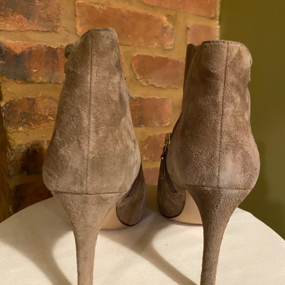 Via Spiga | Taupe Suede Booties, Stiletto Heel, Platform Toe, Size 10 - Picture 7 of 12